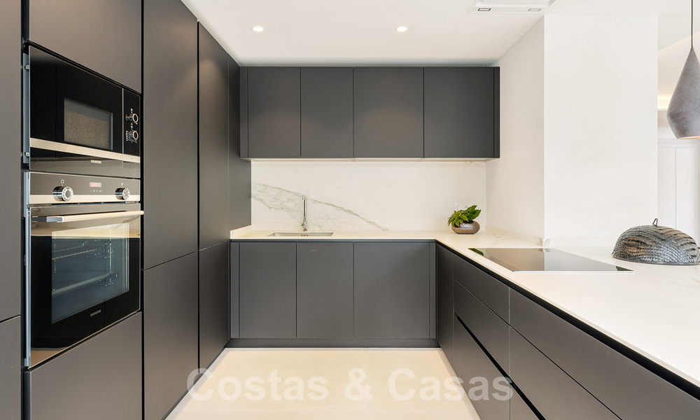 Villa de luxe contemporaine rénovée à vendre au cœur de la vallée du golf de Nueva Andalucia, Marbella 62004