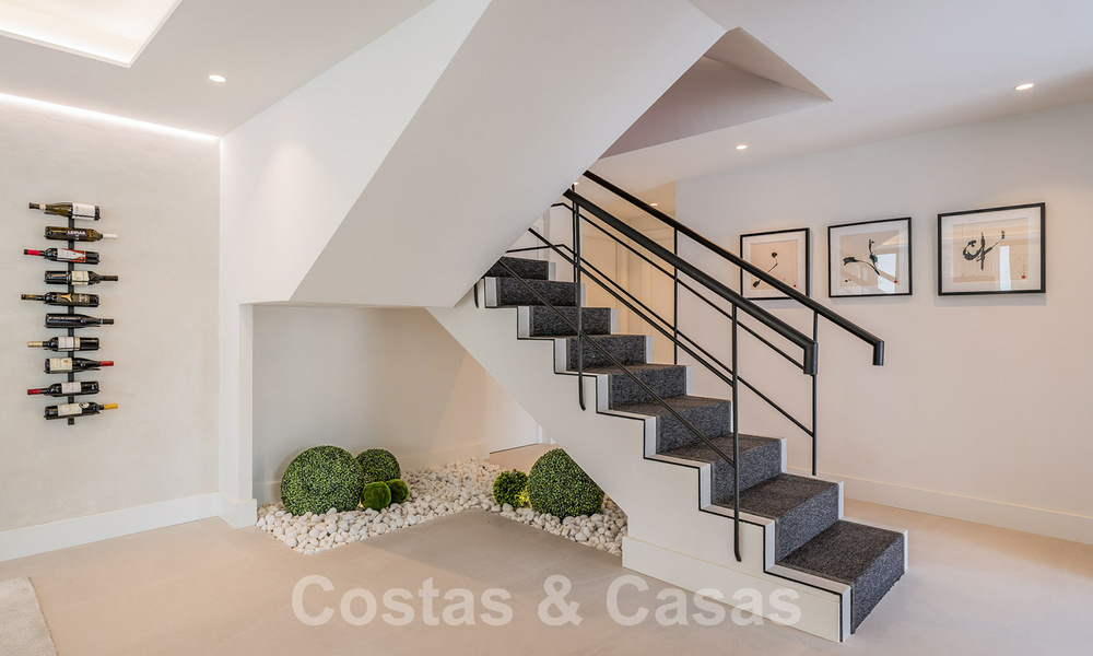 Villa de luxe contemporaine rénovée à vendre au cœur de la vallée du golf de Nueva Andalucia, Marbella 62005