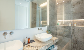 Superbe villa de luxe architecturale à vendre avec vue sur la mer dans un quartier résidentiel protégé sur les collines de La Quinta à Marbella - Benahavis 54132 