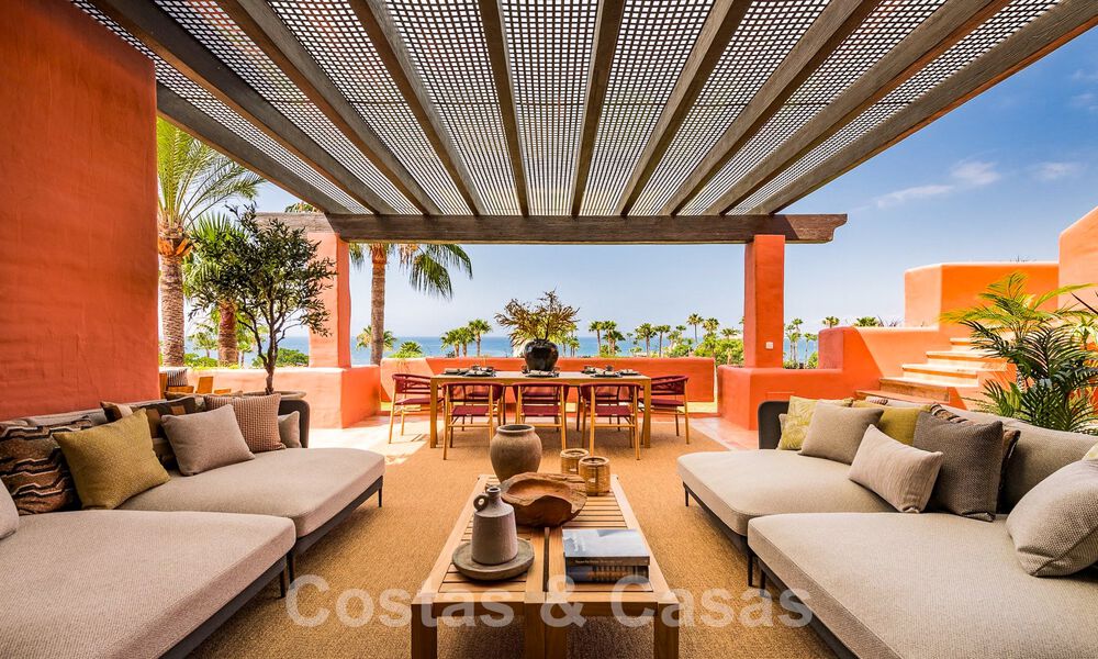 Penthouse de luxe unique à vendre, en première ligne de plage sur le Nouveau Golden Mile entre Marbella et le centre d'Estepona 54223