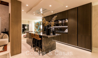 Penthouse de luxe unique à vendre, en première ligne de plage sur le Nouveau Golden Mile entre Marbella et le centre d'Estepona 54250 