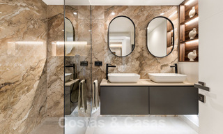 Penthouse de luxe à vendre situé au bord de mer du Nouveau Mille d'Or, Marbella - Estepona 55115 