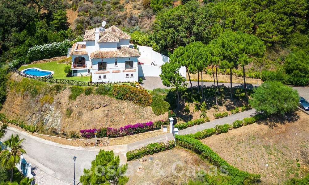 Villa de luxe indépendante de style espagnol classique à vendre avec une vue sublime sur la mer à Marbella - Benahavis 55133