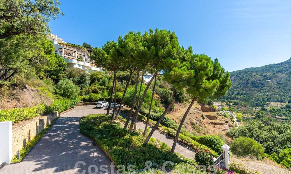 Villa de luxe indépendante de style espagnol classique à vendre avec une vue sublime sur la mer à Marbella - Benahavis 55139