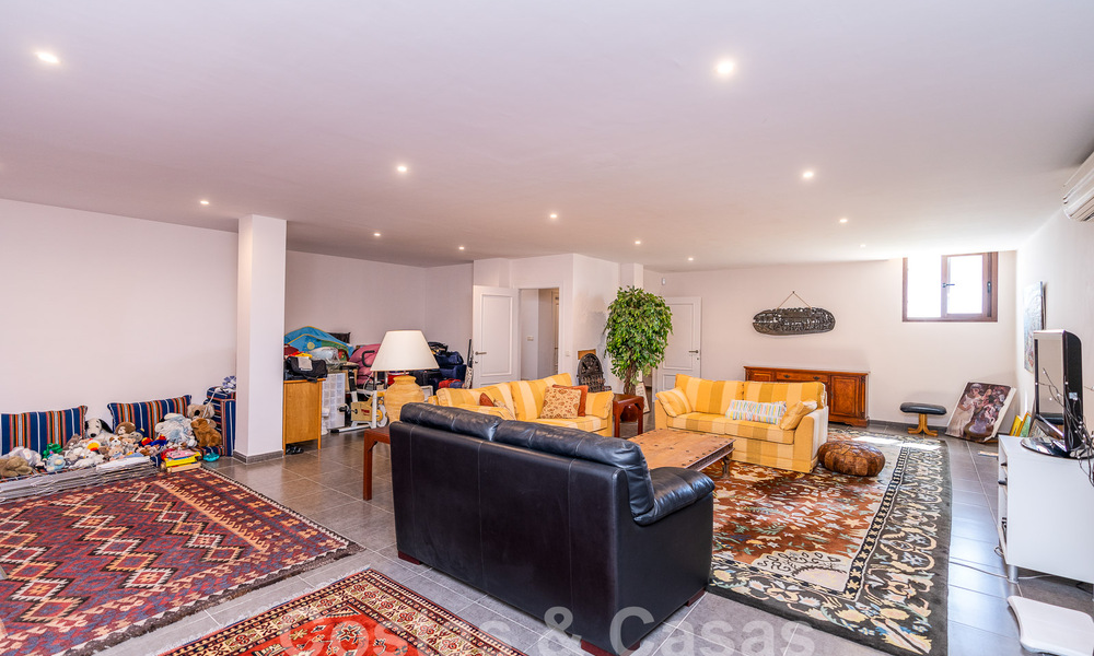 Villa de luxe indépendante de style espagnol classique à vendre avec une vue sublime sur la mer à Marbella - Benahavis 55142