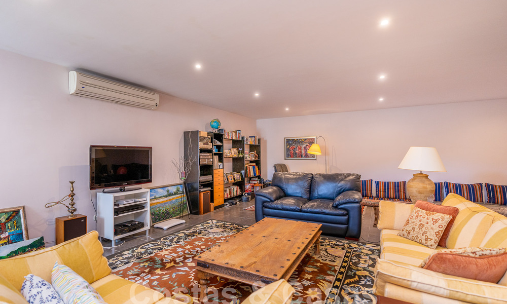 Villa de luxe indépendante de style espagnol classique à vendre avec une vue sublime sur la mer à Marbella - Benahavis 55143