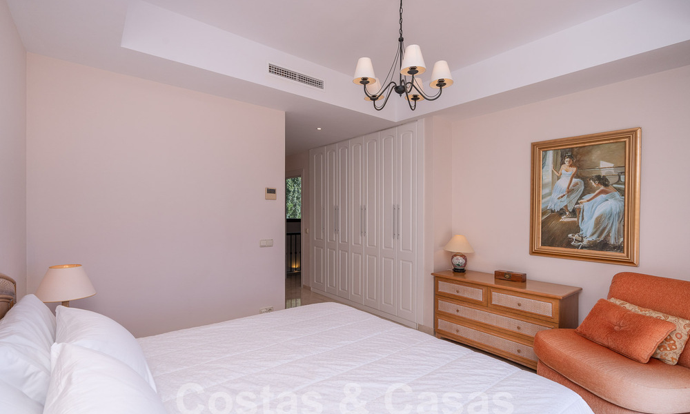 Villa de luxe indépendante de style espagnol classique à vendre avec une vue sublime sur la mer à Marbella - Benahavis 55155