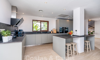 Villa de luxe indépendante de style espagnol classique à vendre avec une vue sublime sur la mer à Marbella - Benahavis 55161 