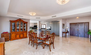 Villa de luxe indépendante de style espagnol classique à vendre avec une vue sublime sur la mer à Marbella - Benahavis 55166 