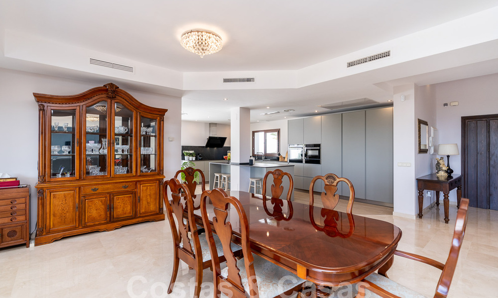 Villa de luxe indépendante de style espagnol classique à vendre avec une vue sublime sur la mer à Marbella - Benahavis 55172