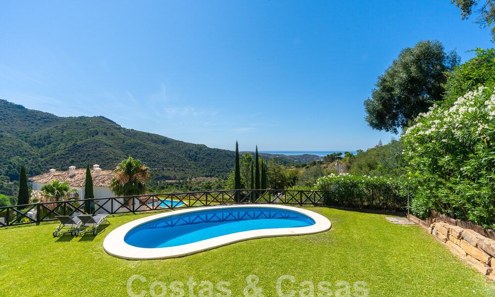 Villa de luxe indépendante de style espagnol classique à vendre avec une vue sublime sur la mer à Marbella - Benahavis 55174