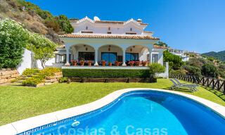 Villa de luxe indépendante de style espagnol classique à vendre avec une vue sublime sur la mer à Marbella - Benahavis 55180 