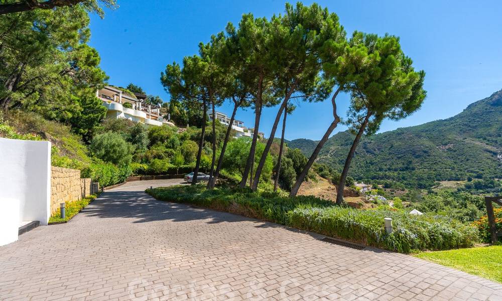 Villa de luxe indépendante de style espagnol classique à vendre avec une vue sublime sur la mer à Marbella - Benahavis 55182