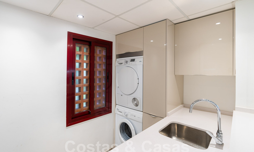 Appartement de luxe avec jardin à vendre dans un complexe balnéaire sur le nouveau Golden Mile entre Marbella et Estepona 55304