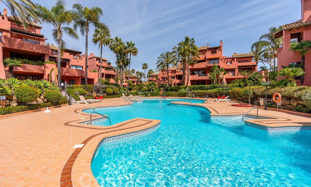 Appartement de luxe avec jardin à vendre dans un complexe balnéaire sur le nouveau Golden Mile entre Marbella et Estepona 55307