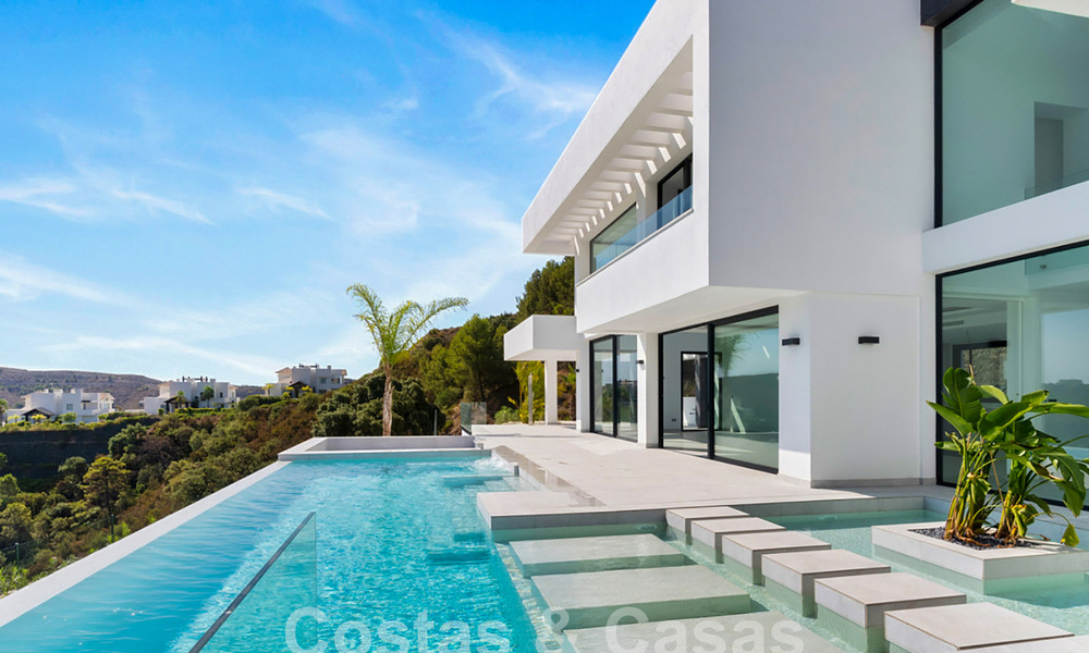 Nouvelle villa de luxe moderne à vendre avec vue panoramique à Marbella - Benahavis 61442