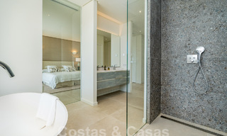 Villa de luxe indépendante de style andalou à vendre dans un environnement naturel à Marbella - Benahavis 55235 