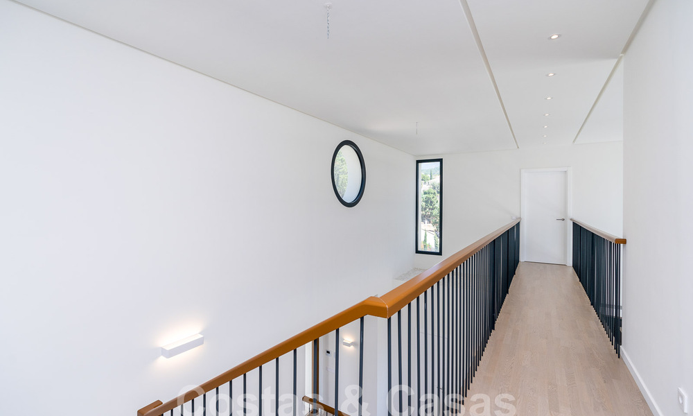 Villa de luxe indépendante de style andalou à vendre dans un environnement naturel à Marbella - Benahavis 55265