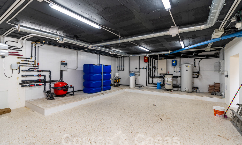 Villa de luxe indépendante de style andalou à vendre dans un environnement naturel à Marbella - Benahavis 55267