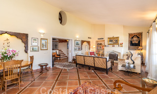 Villa de luxe espagnole à vendre avec vue panoramique dans une communauté fermée entourée par la nature à Marbella - Benahavis 55328 