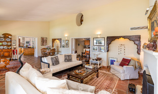 Villa de luxe espagnole à vendre avec vue panoramique dans une communauté fermée entourée par la nature à Marbella - Benahavis 55329 