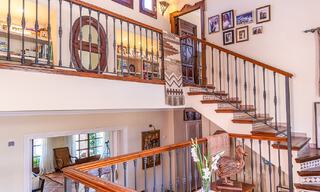 Villa de luxe espagnole à vendre avec vue panoramique dans une communauté fermée entourée par la nature à Marbella - Benahavis 55346 