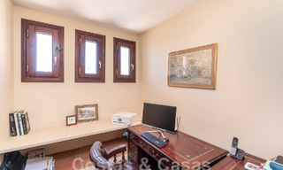 Villa de luxe espagnole à vendre avec vue panoramique dans une communauté fermée entourée par la nature à Marbella - Benahavis 55348 