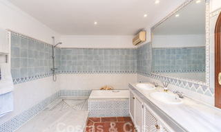 Villa de luxe espagnole à vendre avec vue panoramique dans une communauté fermée entourée par la nature à Marbella - Benahavis 55350 