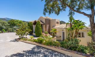 Villa de luxe espagnole à vendre avec vue panoramique dans une communauté fermée entourée par la nature à Marbella - Benahavis 55358 