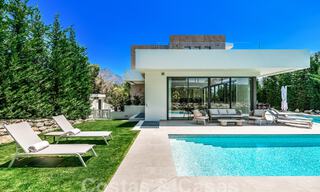 Spacieuse villa contemporaine de luxe située sur le front de golf avec vue sur la montagne La Concha à Nueva Andalucia, Marbella 55559 