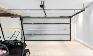 Spacieuse villa contemporaine de luxe située sur le front de golf avec vue sur la montagne La Concha à Nueva Andalucia, Marbella 786388 