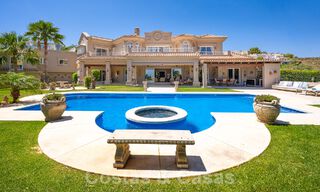 Maison luxueuse de style andalou avec vue sur la mer dans la vallée du golf de Nueva Andalucia, Marbella 55649 