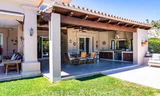 Maison luxueuse de style andalou avec vue sur la mer dans la vallée du golf de Nueva Andalucia, Marbella 55665 