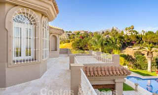 Maison luxueuse de style andalou avec vue sur la mer dans la vallée du golf de Nueva Andalucia, Marbella 55677 