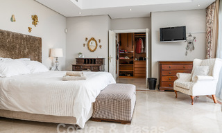 Maison luxueuse de style andalou avec vue sur la mer dans la vallée du golf de Nueva Andalucia, Marbella 55682 