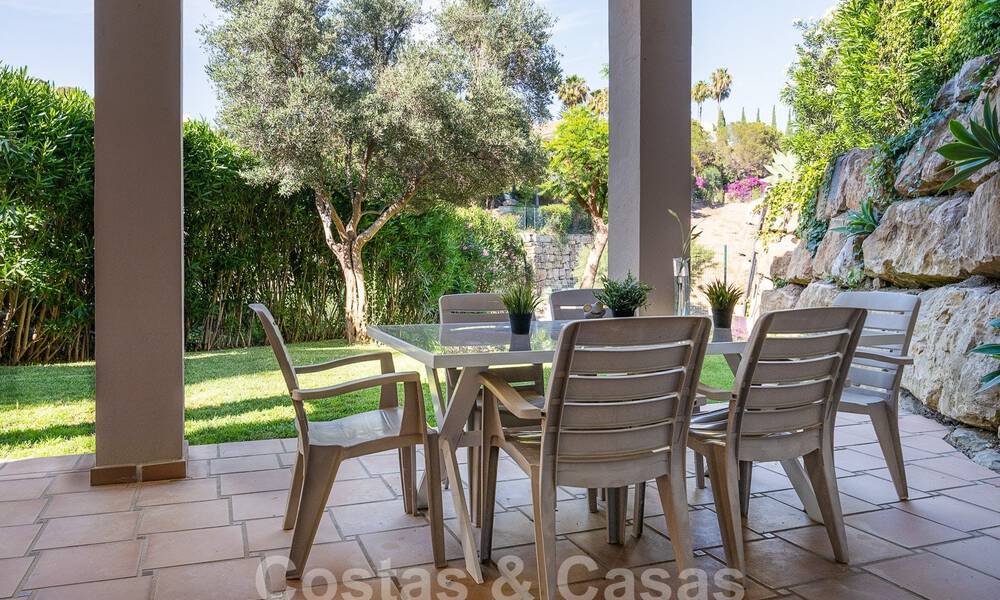 Maison luxueuse de style andalou avec vue sur la mer dans la vallée du golf de Nueva Andalucia, Marbella 55710