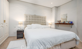 Maison luxueuse de style andalou avec vue sur la mer dans la vallée du golf de Nueva Andalucia, Marbella 55712 