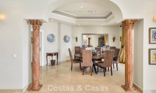 Maison luxueuse de style andalou avec vue sur la mer dans la vallée du golf de Nueva Andalucia, Marbella 779166 