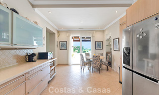 Maison luxueuse de style andalou avec vue sur la mer dans la vallée du golf de Nueva Andalucia, Marbella 779175 