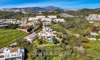 Maison luxueuse de style andalou avec vue sur la mer dans la vallée du golf de Nueva Andalucia, Marbella 779181 