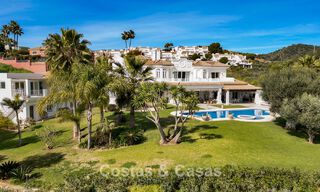 Maison luxueuse de style andalou avec vue sur la mer dans la vallée du golf de Nueva Andalucia, Marbella 779182 