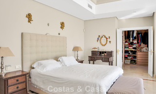 Maison luxueuse de style andalou avec vue sur la mer dans la vallée du golf de Nueva Andalucia, Marbella 779187 