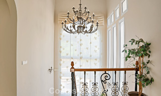 Maison luxueuse de style andalou avec vue sur la mer dans la vallée du golf de Nueva Andalucia, Marbella 779191 