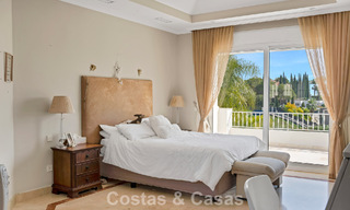 Maison luxueuse de style andalou avec vue sur la mer dans la vallée du golf de Nueva Andalucia, Marbella 779196 