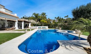 Maison luxueuse de style andalou avec vue sur la mer dans la vallée du golf de Nueva Andalucia, Marbella 779204 