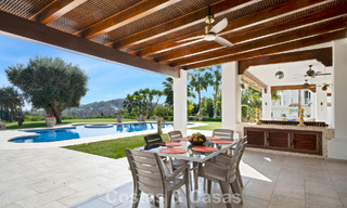 Maison luxueuse de style andalou avec vue sur la mer dans la vallée du golf de Nueva Andalucia, Marbella 779210 