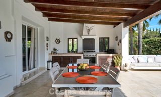 Maison luxueuse de style andalou avec vue sur la mer dans la vallée du golf de Nueva Andalucia, Marbella 779211 