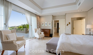 Maison luxueuse de style andalou avec vue sur la mer dans la vallée du golf de Nueva Andalucia, Marbella 779221 