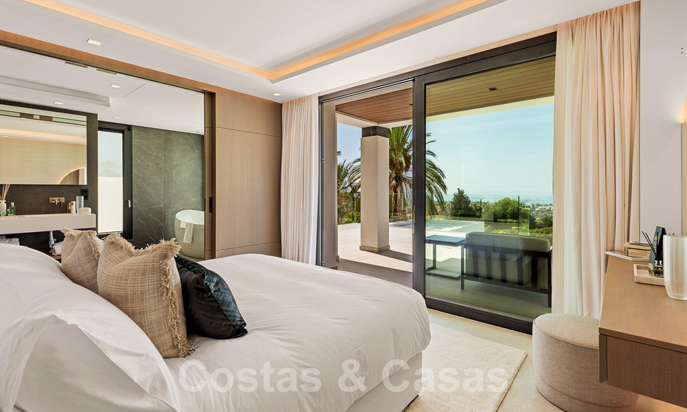 Villa neuve, moderniste et design à vendre avec vue sur le terrain de golf dans un resort de golf, Marbella - Benahavis 55486