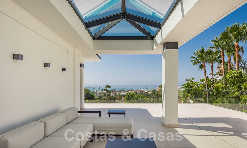 Villa neuve, moderniste et design à vendre avec vue sur le terrain de golf dans un resort de golf, Marbella - Benahavis 55487